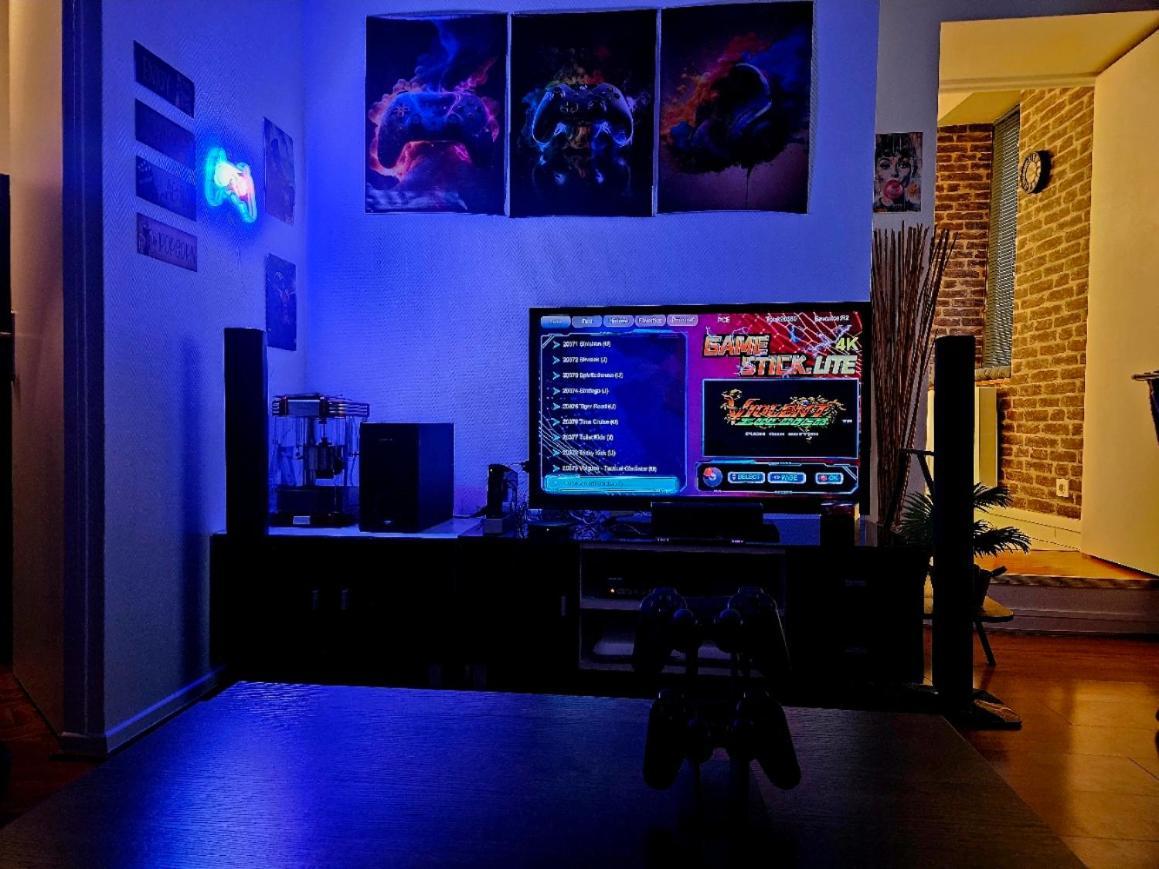 "Studio Cinema" Оксер Екстериор снимка